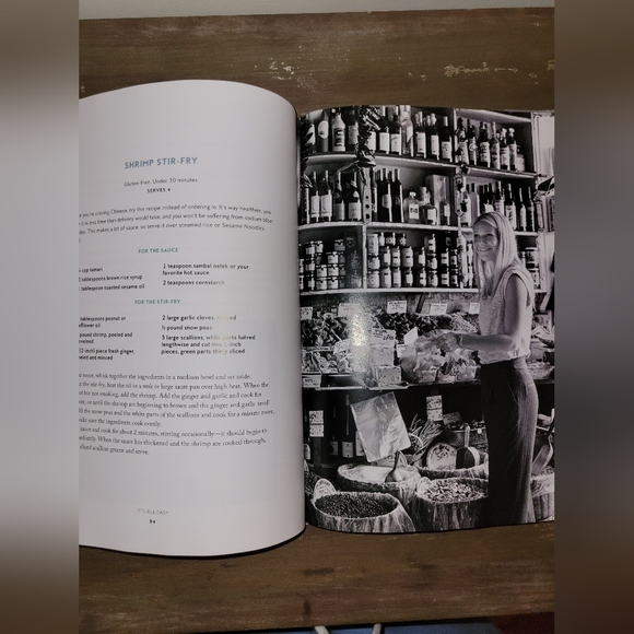 It's All Easy, Gwyneth Paltrow Cookbook - Picture 4 of 4